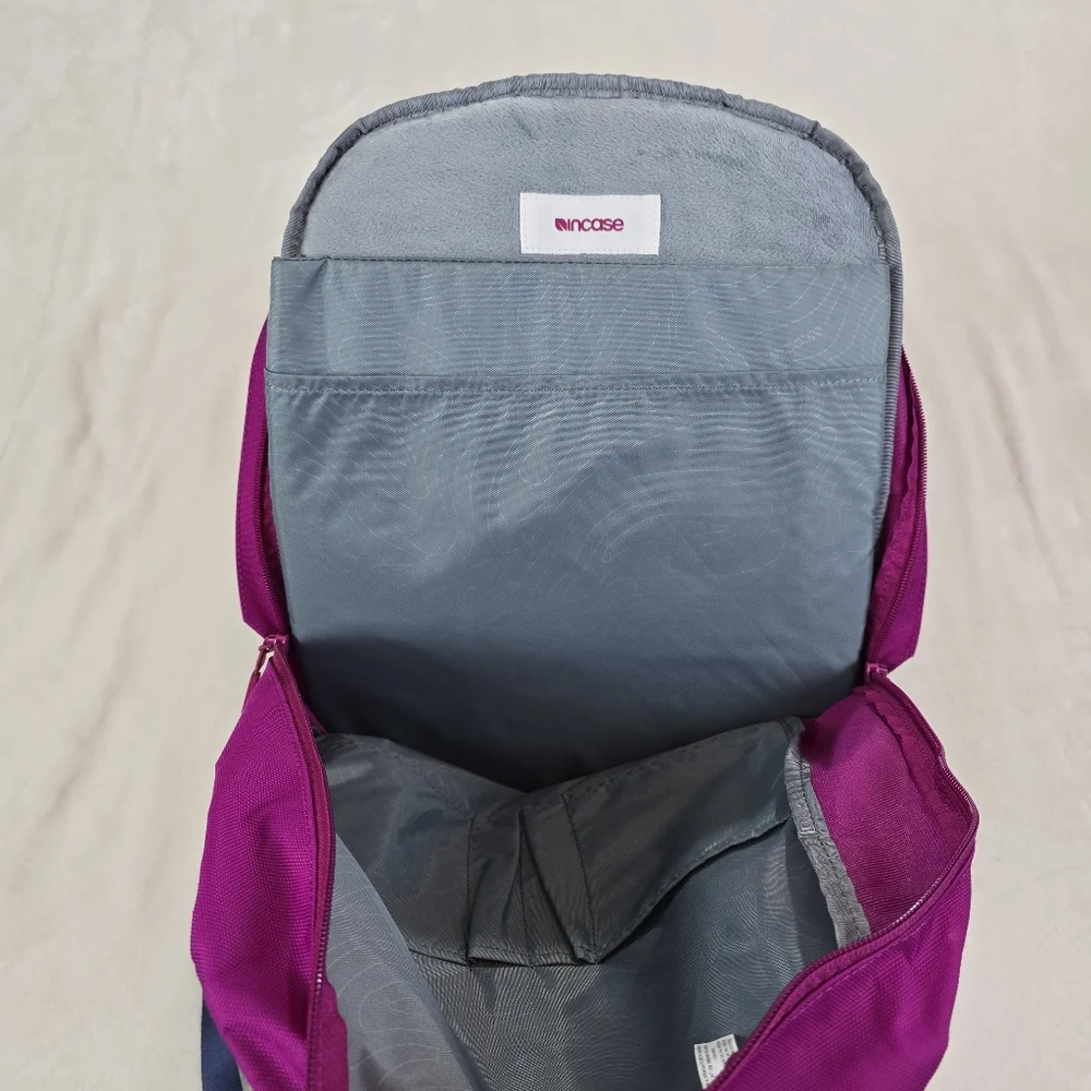 Incase laptop bag backpack - Picture 3 of 9